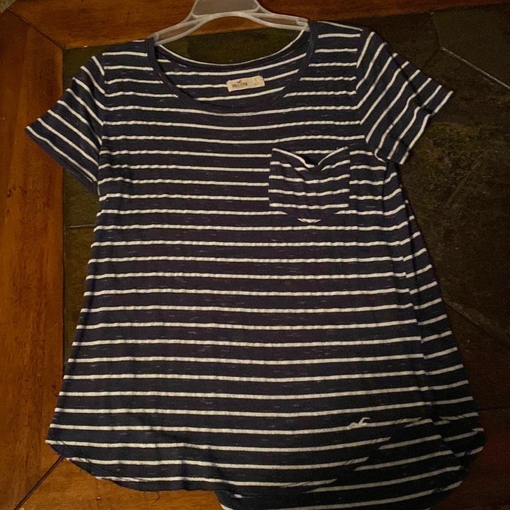 Striped Hollister tee